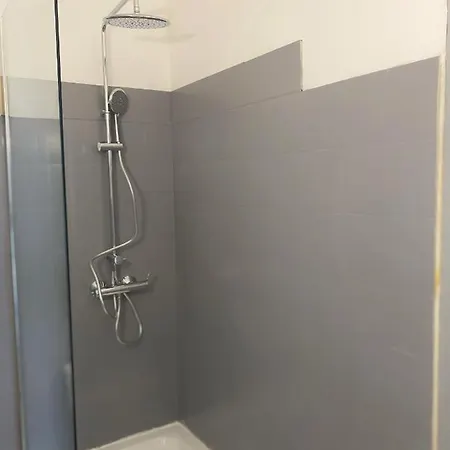 Vue アパート サン・フロラン